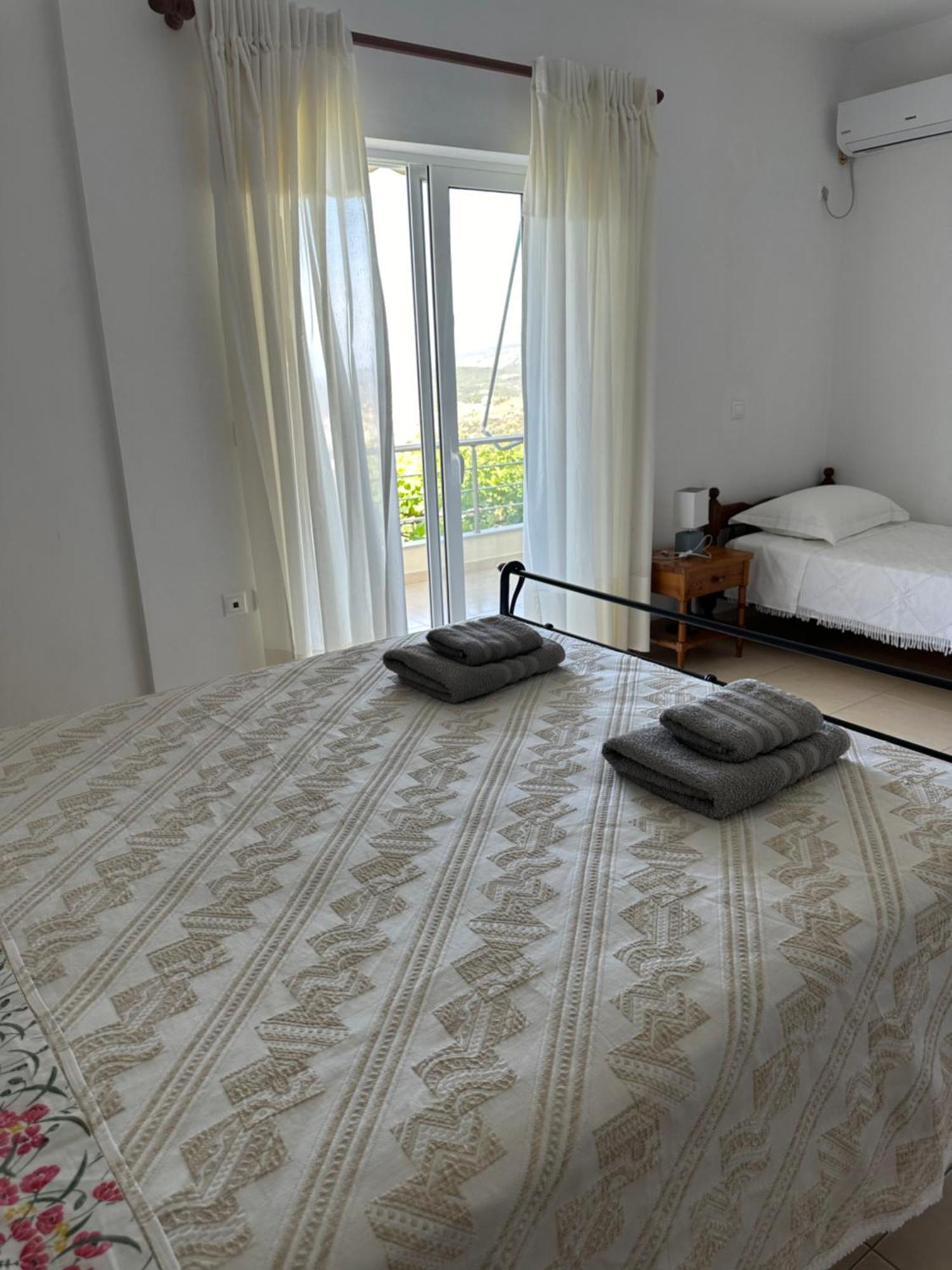 ELÉA Guesthouse Himarë Exterior foto